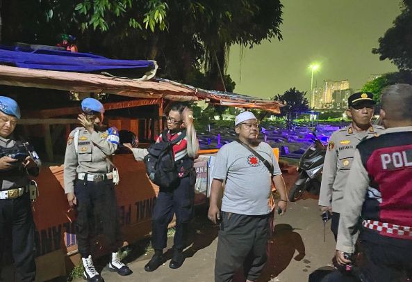 polisi-berhasil-bubarkan-massa-tawuran-di-jaktim