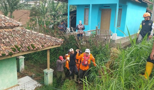 DVI Menerima 16 Kantong Jasad Korban Cisarua
